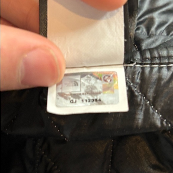 THE NORTH FACE Thermoball Vest Women's TNF Black Desert StripeWhite xs - Picture 11 of 14